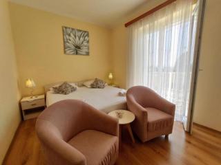 Two Bedroom Apartment With Sea View 11 - Mlini - 9