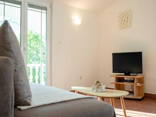 Apartments Ivankovic - Two Bedroom Apartment with Terrace - Nin - 9