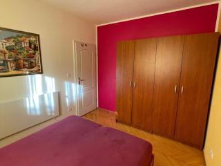 Classic and Modern Umag Apartment with Terrace and BBQ - Two Bedroom Apartment with Terrace - Umago - 2