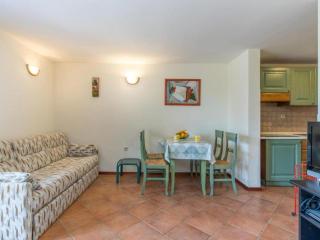 Apartment with balcony and 1 room - Njivice - 0