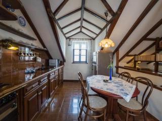 Stone House Seaside Retreat on Bra Island - Two Bedroom Apartment 1 - 5