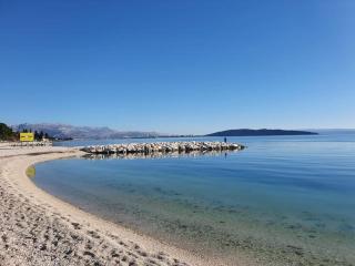 Two Bedroom Apartment with Terrace - Kaštela - 1