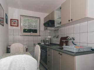 Charming Apartment with Sea Views and Shared Pool - One Bedroom Apartment - Lovran - 8