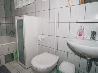 Charming Apartment with Sea Views and Shared Pool - One Bedroom Apartment - Lovran - 6