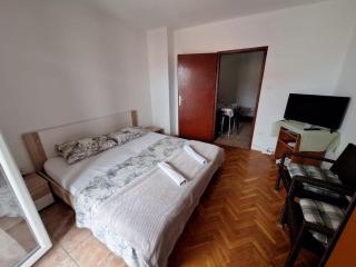 Apartments Villa esto - One Bedroom Apartment with Balcony 2 - Biograd na Moru - 2