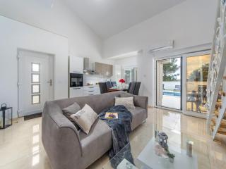 Villa Shaula 1 - Three Bedroom House with Pool - Šibenik (Sebenico) - 8