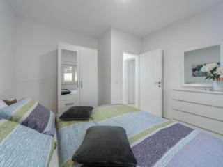 Villa Shaula 1 - Three Bedroom House with Pool - Šibenik (Sebenico) - 5