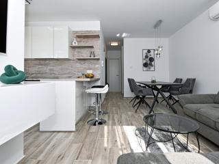 Two Bedroom Apartment - Kaštela - 1