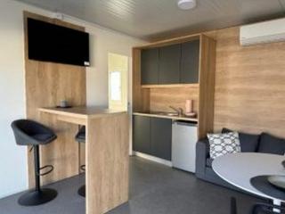 Classic Two Bedroom Mobile Home with Sea View and Terrace - Pirovac - 0