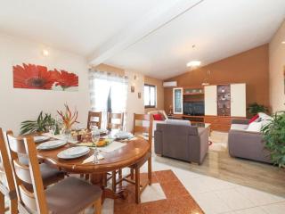 Mediterranean Stylish Villa with Pool in Kastel Stari - Six Bedroom Villa with Pool - Kaštela - 0