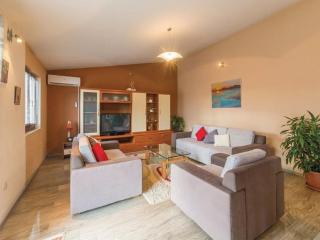Mediterranean Stylish Villa with Pool in Kastel Stari - Six Bedroom Villa with Pool - Kaštela - 7