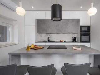 Villa Stipea - Four Bedroom Villa with Swimming Pool - Sućuraj - 6