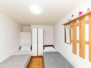 Three Bedroom Holiday Home with Pool - Prgomet - 4