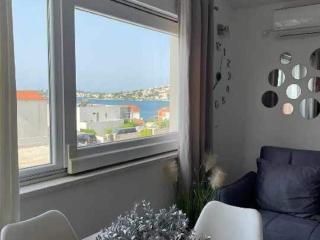 Apartments J&M 2- One Bedroom Apartment with Sea View - Rogoznica (Rogosnizza) - 4