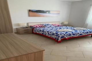 Apartman Daniela - Two Bedroom Apartment with Terrace and Sea View - Banjol - 5