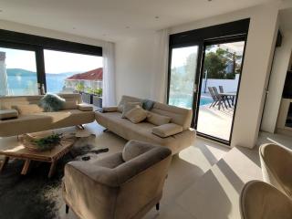 Villa Oasis - Five Bedroom Villa with Private Pool - Trogir (Traù) - 3
