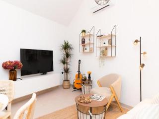 Villa ADRIANA - Two bedroom Villa with swimming pool - Nerežišća - 9