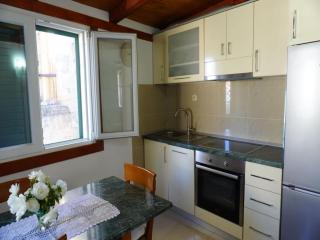 Charming Multi-Level House with Sea View in Ka tel Stari - Two Bedroom Holiday Home - Kaštela - 7