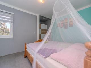 Apartments Robi & Kristina - One Bedroom Apartment with Sea View A4 - Benkovac - 4