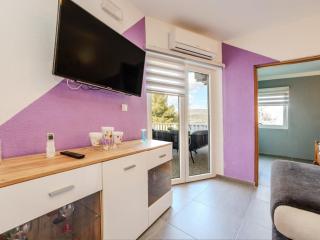 Apartments Robi & Kristina - One Bedroom Apartment with Sea View A4 - Benkovac - 9