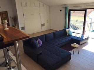 Holiday Home Sunrise - Three Bedroom Holiday Home - Omiš - 1