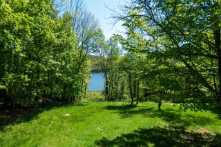 Lakefront Kenoza Cottage - 2