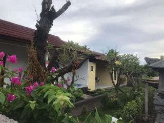 Dewenten Guest House - Tulamben - 0