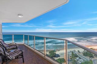 Surfers Paradise Oceanfront Retreat - Gold Coast - 0