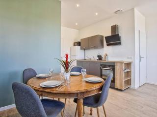 Appartement lumineux avec 2 balcons à 600m de la plage - FR-1-788-78 - Merville-Franceville-Plage - 4
