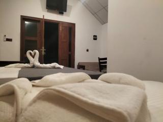 Village Avenue Resort - Anuradhapura - 4