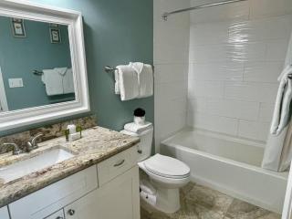 Beachgate Condo Suites and Hotel 233 condo - 6