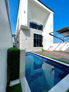 LAKESIDE BLISS villa - Ikota - 0