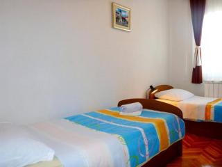 Beachfront Mastrinka Apartments with Sea View - Three Bedroom Apartment with Terrace and Sea View - Trogir - 8