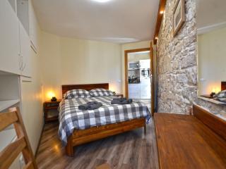 Urban and Upscale Homes Rovinj Old Town - Classic One Bedroom Apartment - 1