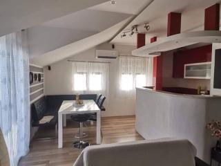 Two Bedroom Apartment with Terrace and Sea View - Trogir - 6