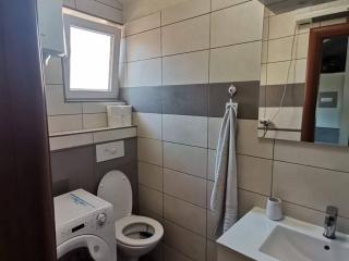 Two Bedroom Apartment with Terrace and Sea View - Trogir - 1