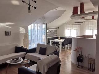 Two Bedroom Apartment with Terrace and Sea View - Trogir - 9