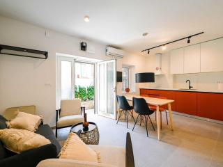 Smart and Cozy Downtown Rovinj Nooks - Two Bedroom Apartment - 4