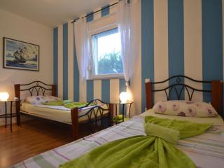 Exquisite Secluded Villa with Pool - Four Bedroom Villa with Pool - Kanfanar - 3