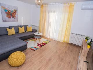 One Bedroom Apartment - Tribalj - 9