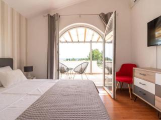 Holiday Home Villa - Kastel Novi - 4