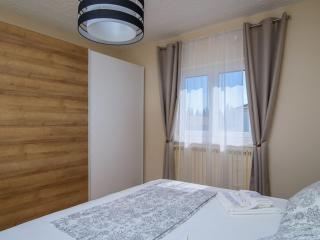 Modern Apartment Near Trogir Beach with Sea View Terrace and Lounge Area - Two Bedroom Apartment - Trogir - 2