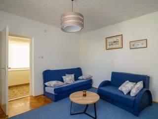 Modern Apartment Near Trogir Beach with Sea View Terrace and Lounge Area - Two Bedroom Apartment - Trogir - 7