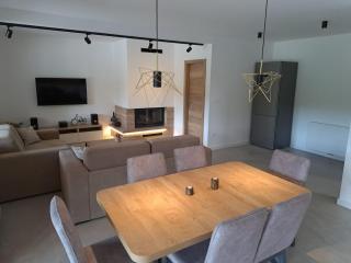 Three Bedroom Holiday Home - Sinj - 6