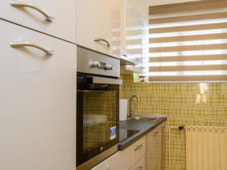 Modern Apartment Near Trogir Beach with Sea View Terrace and Lounge Area - Two Bedroom Apartment - Trogir - 5