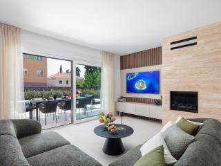 Villa Prima Lux - Four Bedroom Villa with Pool - Kaštela - 6