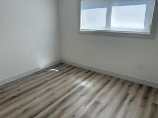 Surrey Central Guest House - Surrey - 4