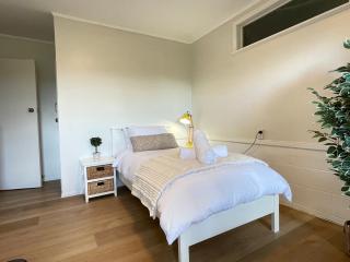 Beachfront Paradise - Glenbrook - 6