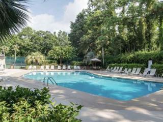 Luxury Penthouse near Beach Tiki Hut Coligny - Hilton Head Island - 2