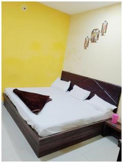 HOTEL Priyanshi !Palace Near Shri Mahakaleshwar Jyotirlinga Temple - Fully Air Conditioned Rooms With Wi-fi - Free Parking Available - Ujjain - 6